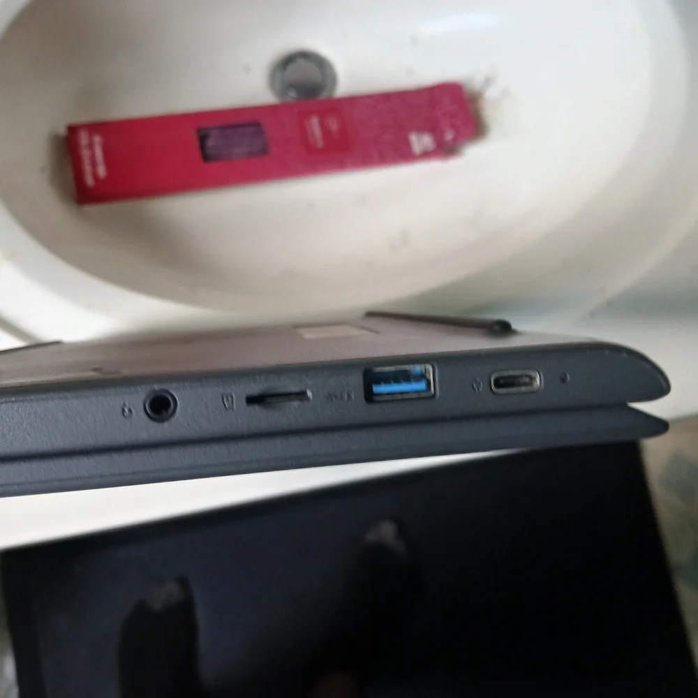 Lenvo Chromebook 100e